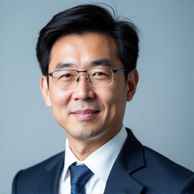 Professional headshot of Takahashi Daisuke.